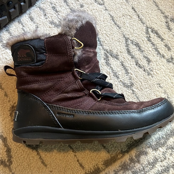 NWOT Sorel waterproof boots - Picture 6 of 6